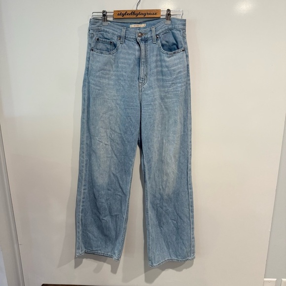 Levi's High Rise Loose Jean - Picture 9 of 14